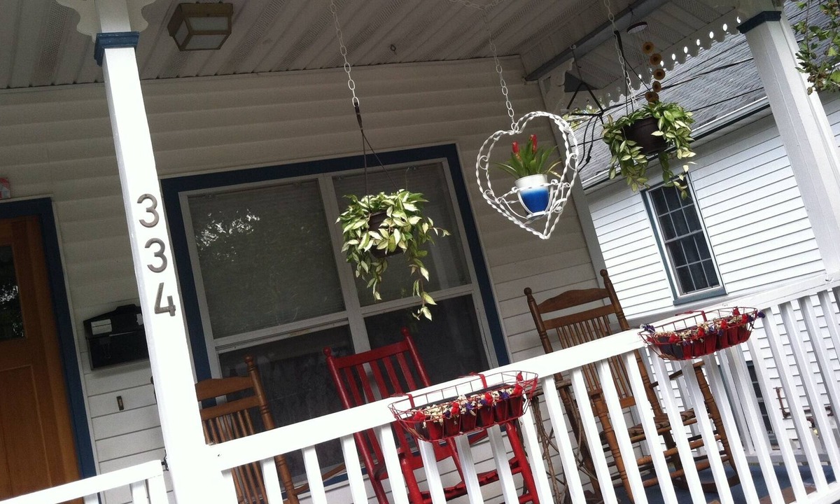 Murdock - Linden Cottage | Historic Asheville Cottage, Walk Downtown, Updated