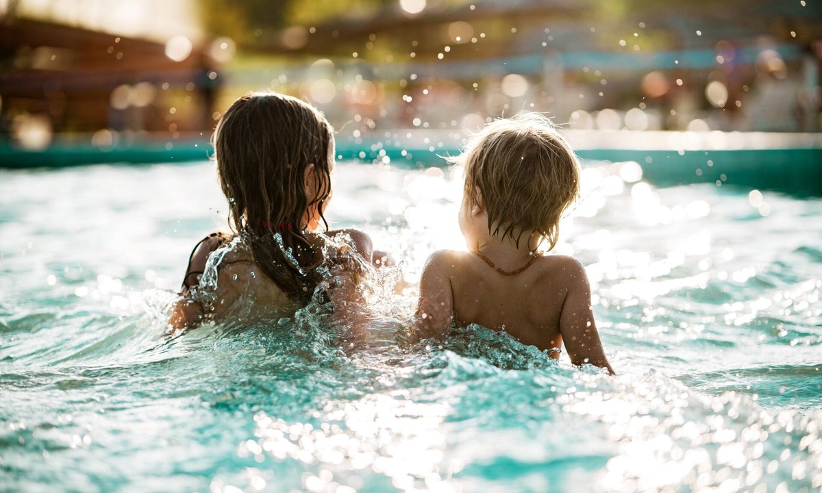 Farmers Hotel | Holiday Inn Express and Suites Morehead by IHG
