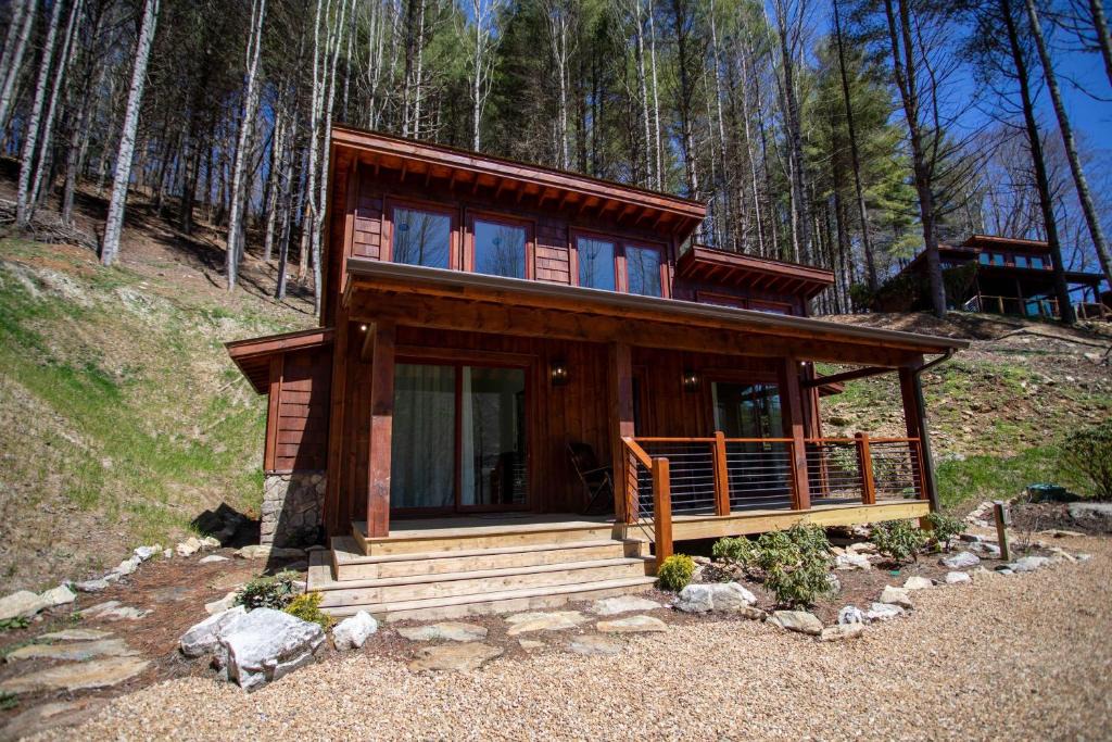 Banner Elk House | Hook Wine and Sinker at Eagles Nest