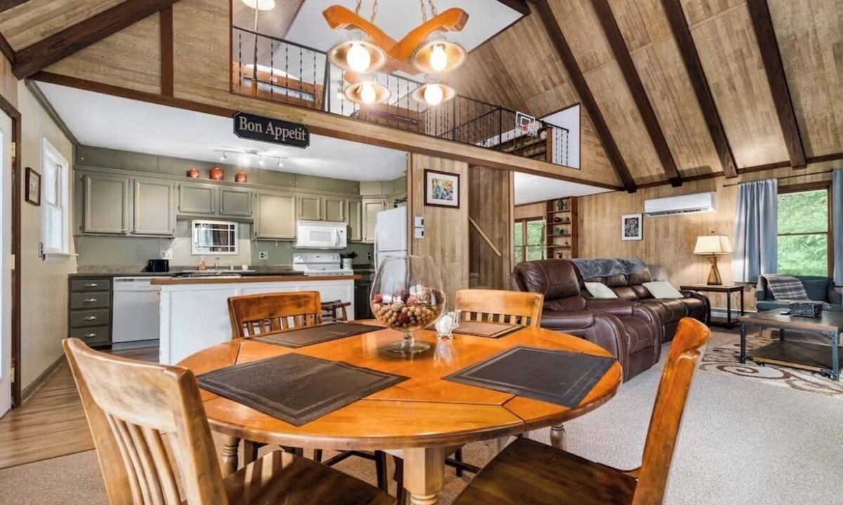 Butler House | Lake House Escape/Spacious Retreat in Butler, TN