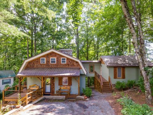 Newland House | Land Harbor Lodge
