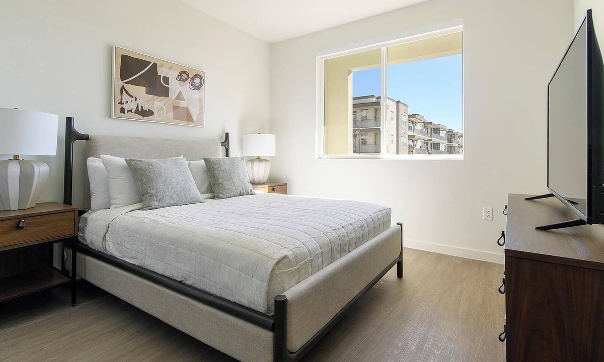 Rhodes Ranch Apartment | Landing | Beautiful 2BD, Pool, Gym