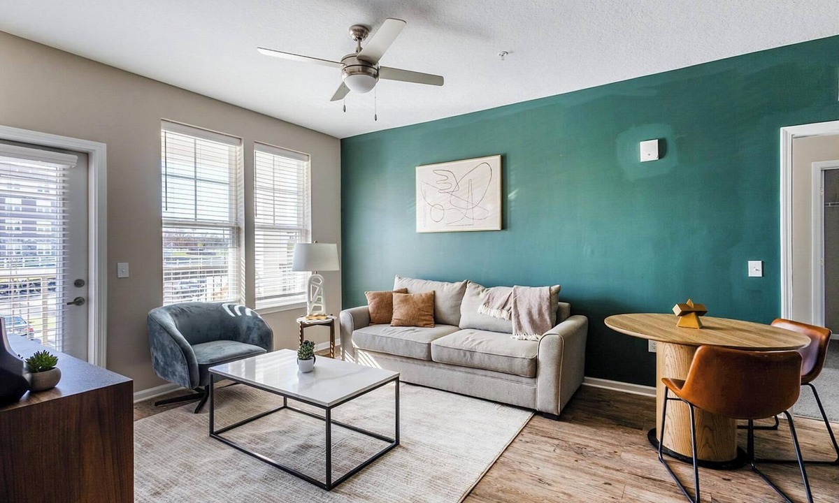Kenton Apartment | Landing | Modern 2BD, Pool, Clubhouse