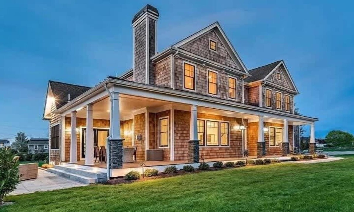 Middletown House | Large and Private Custom Home near Beaches! NEW POOL 2026 SUMMER!