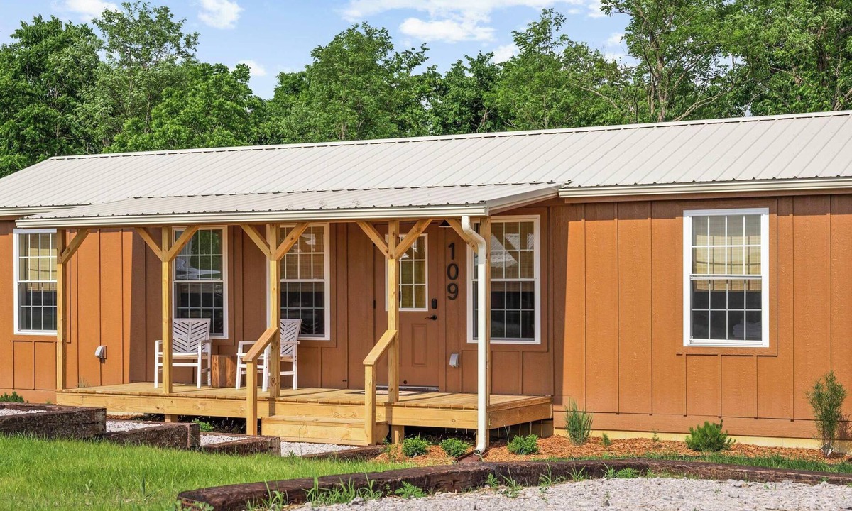 Williamstown Cabin | Lodge 109 at Eden Reserve—Safari Cabin Near Ark