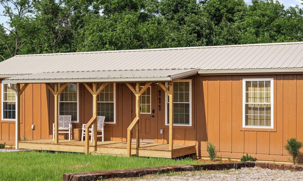 Williamstown Cabin | Lodge 111 at Eden Reserve—Safari Cabin Near Ark