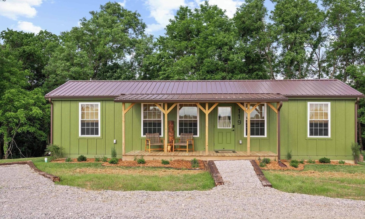 Williamstown Cabin | Lodge 119 at Eden Reserve—Safari Cabin Near Ark