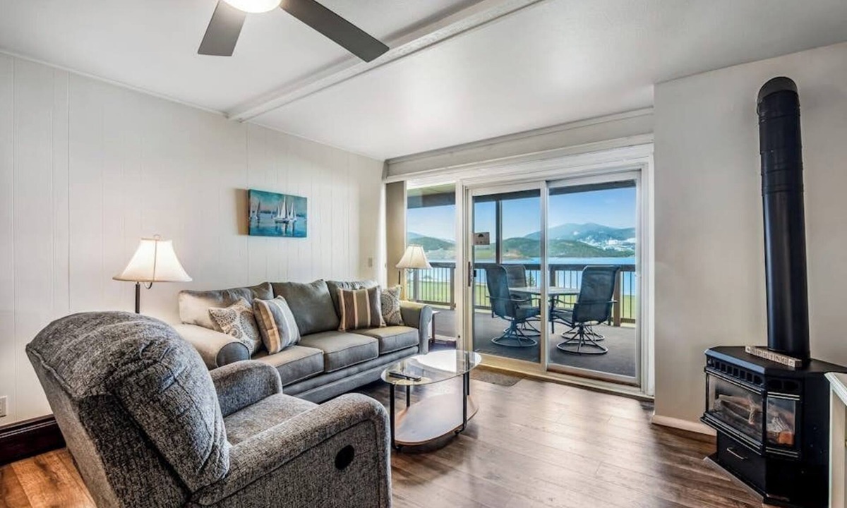 Dillon Condo | Lovely Lakefront Condo with Fireplace, Free High-Speed WiFi and Stunning Views