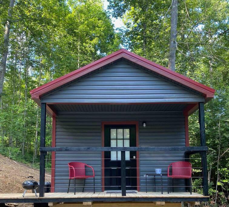 Primrose House | Lovely Tiny Cabin in the Heart of Red River Gorge!
