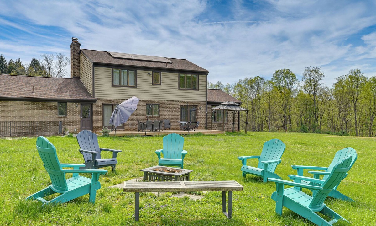 Woodbine House | Lush & Secluded Family Getaway in Woodbine