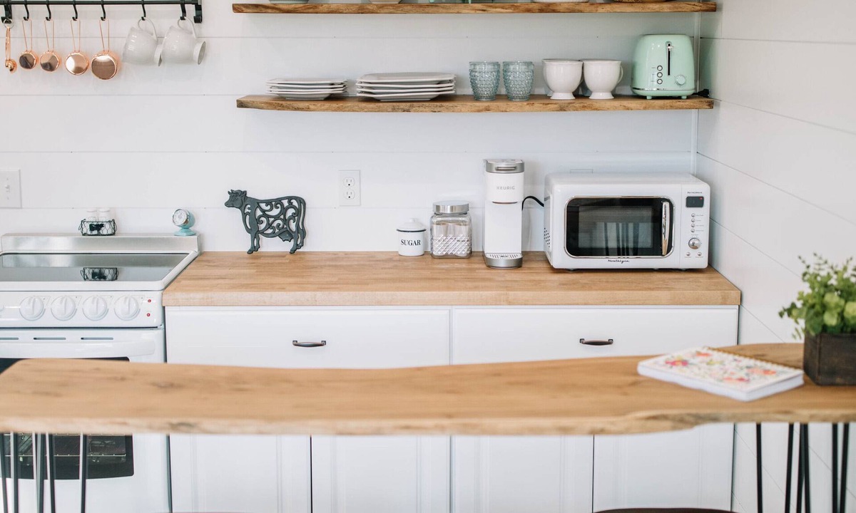 Dry Ridge Cottage | Modern Farmhouse Cottage on 250 Acre Farm Near Ark: No Cleaning Fee!