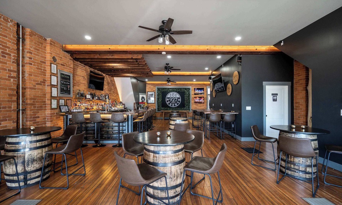 Newport Condo | Monmouth Loft 1