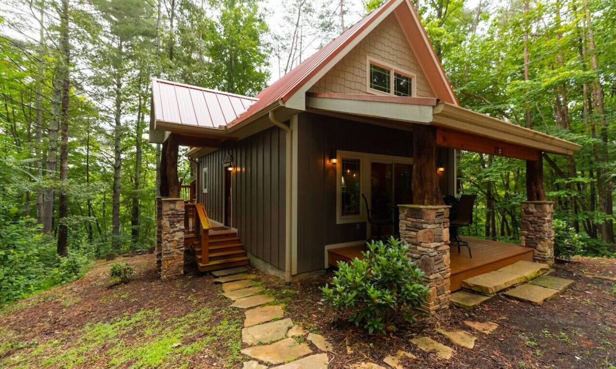 Asheville Cabin | Mountain Cabin in the Woods close to Everything!