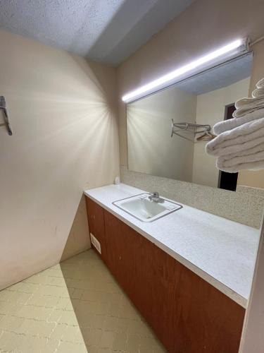 Mountain City Hotel | Mountain Empire Motel