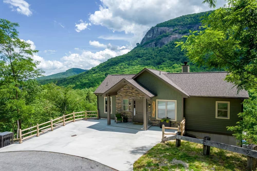 Chimney Rock House | Mountain Hideaway with Waterfall Views & Relaxing Hammocks in Chimney Rock, North Carolina