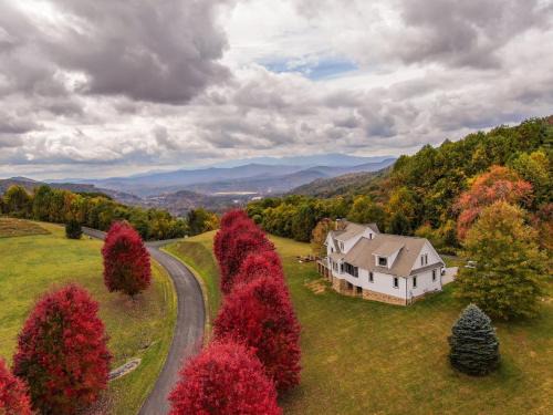 Altamont House | Mountain Top at Linville Falls