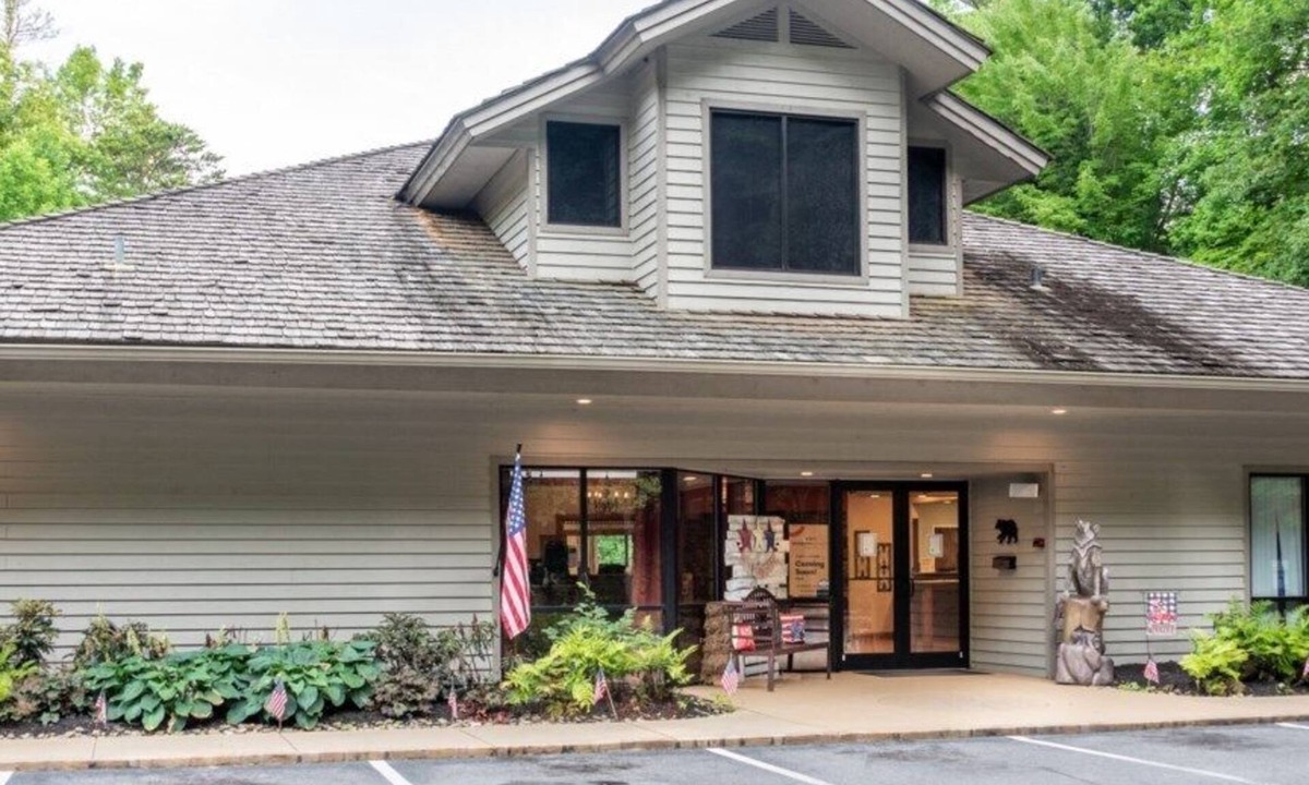 Gatlinburg Villa | MountainLoft - 1 Bedroom Standard Villa