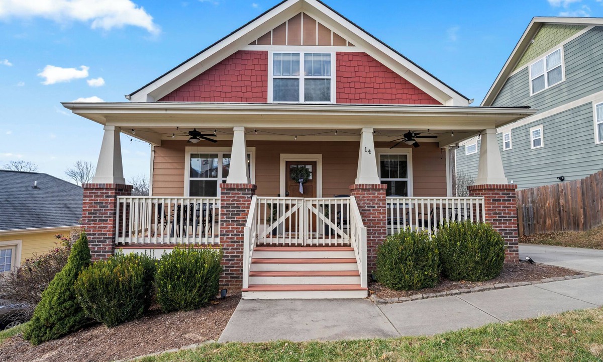 Swannanoa House | Mtn Views+centrally located+family friendly