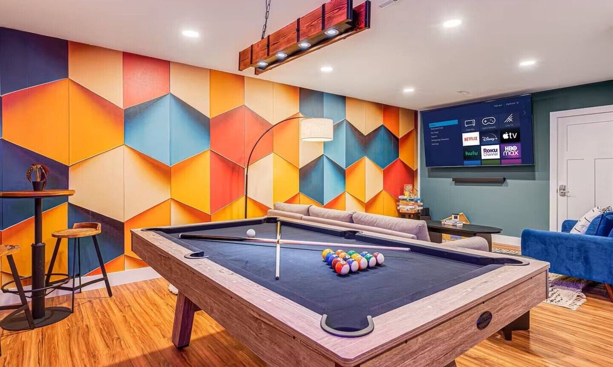 Asheville House | Near DTWN and Biltmore w/Hot Tub, Fire Pit, Game Room and Pet Friendly!