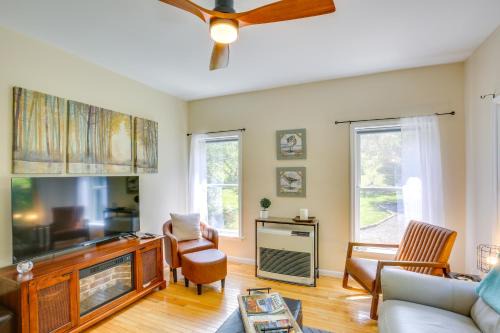 Frank House | Near Hiking: Blue Ridge Mtn Home on Private Acre