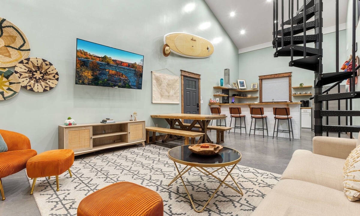 Stanton House | New Barndo/ATV Trailer Park/Outdoor Shower/HotTub