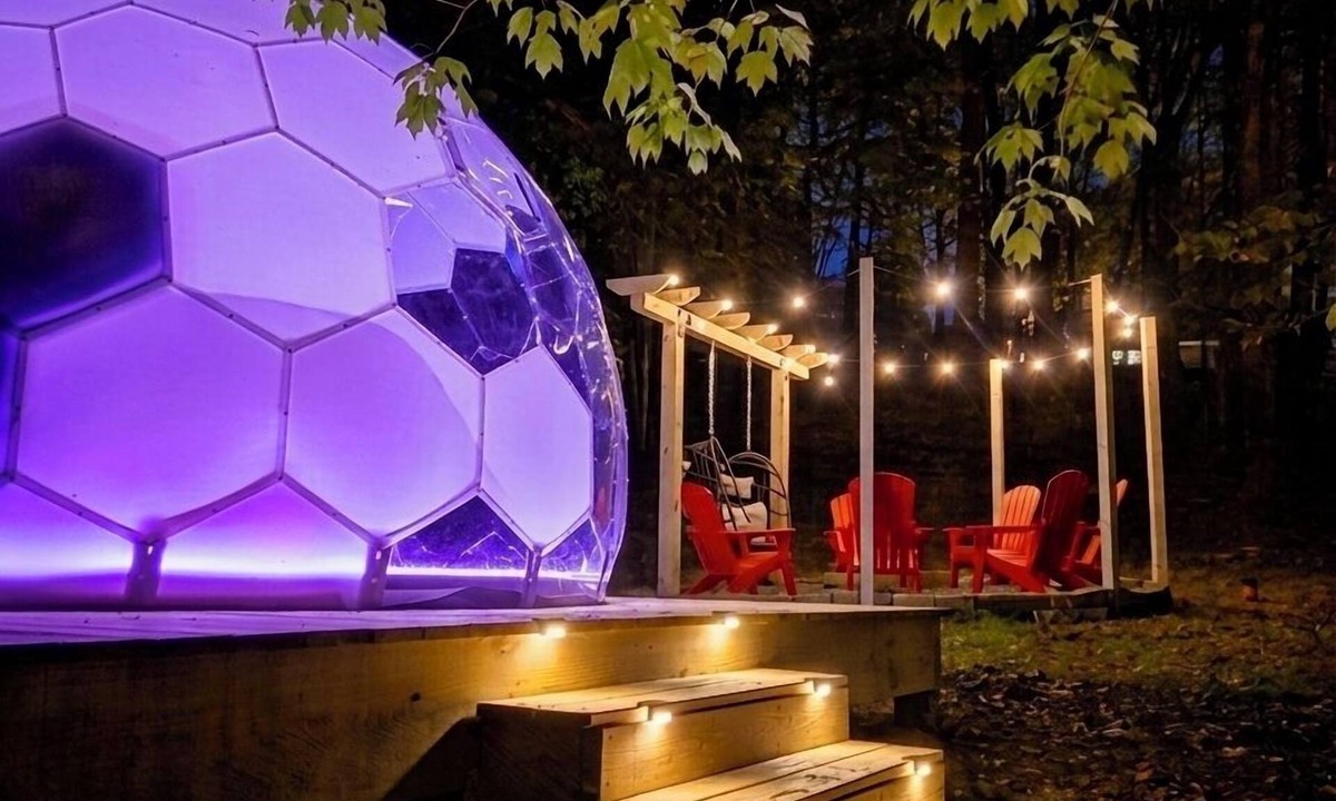 Summerlee House | New River Gorge - Private Acre, Pet-Friendly, Dome, Hot Tub, Sauna, Firepit