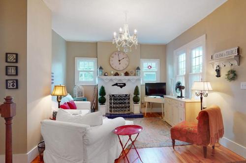 West Side Historic District House | North Whitted Escape