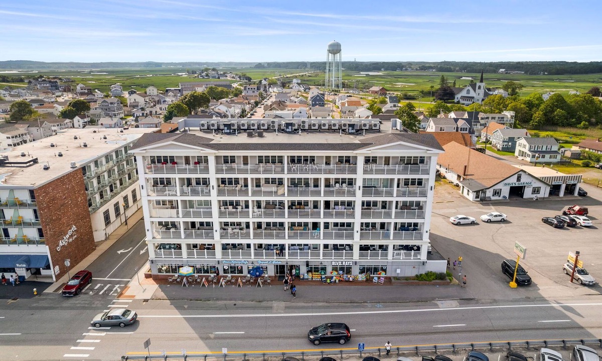 Hampton Condo | Oceanfront Condo with Balcony, Water Views, and Direct Beach access, Hampton, NH