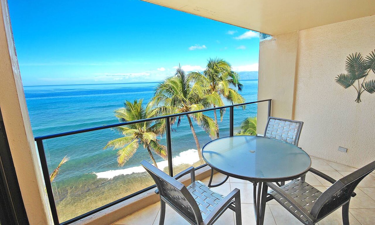 Honokowai Condo | Oceanfront Mahana Condo 1BR/1BA Sweeping Views Ac, Pool