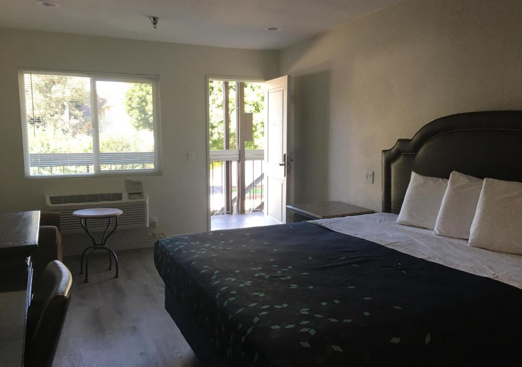 Lamanda Park Hotel | PASADENA LODGE