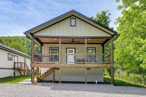 Banner Hill House | Pet-Friendly Outdoor Retreat Near Nolichucky River