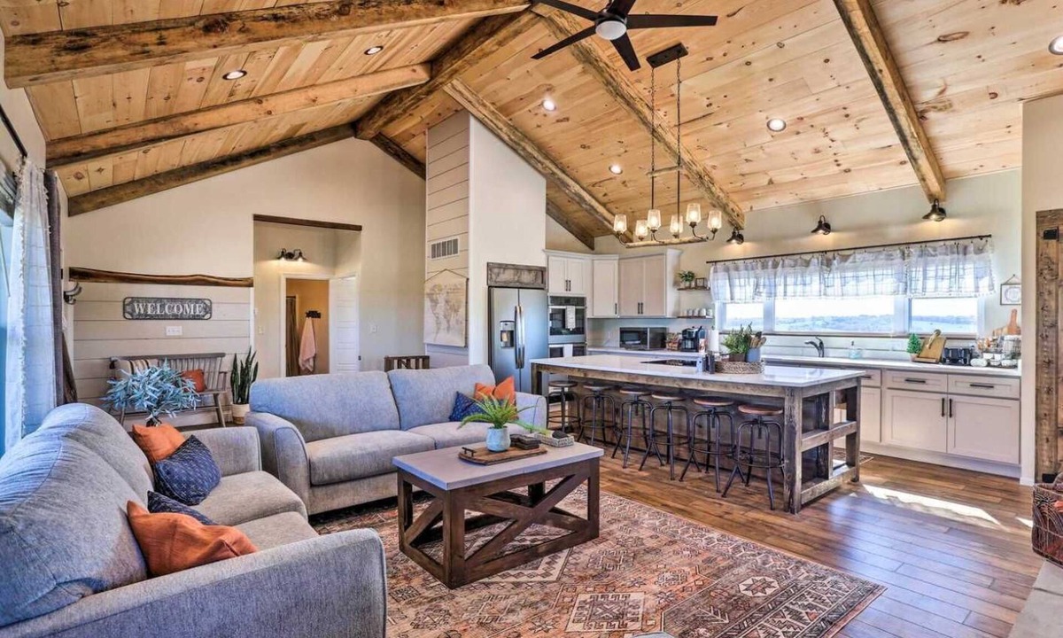 Williamstown House | Pool | Hot Tub | Pickleball | Firepit