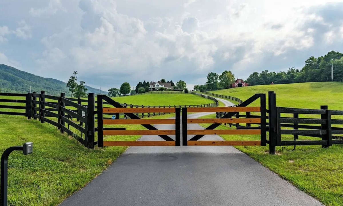 Johnson City Other | Private 27 Acre Estate ~ Mountain Views + Barn