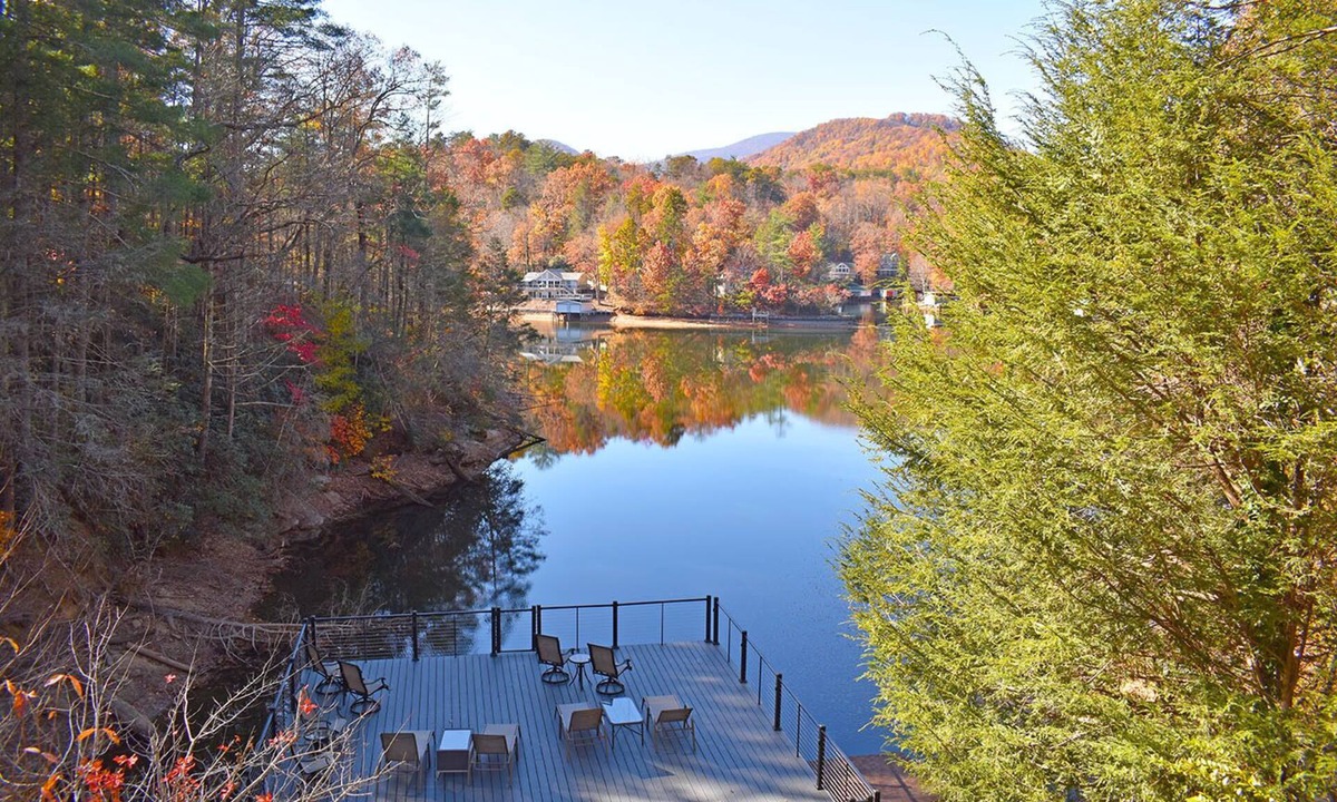 Lake Lure House | Private Lakefront Estate | Hot Tub | Game Room | Boathouse | Kayaks & SUPs