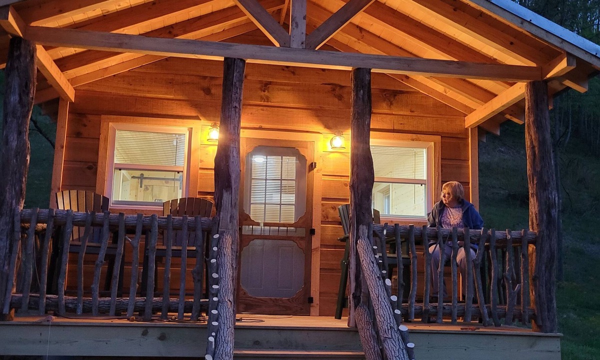 Bakersville Cabin | Quaint 1-bedroom cabin with AC in charming Bakersville