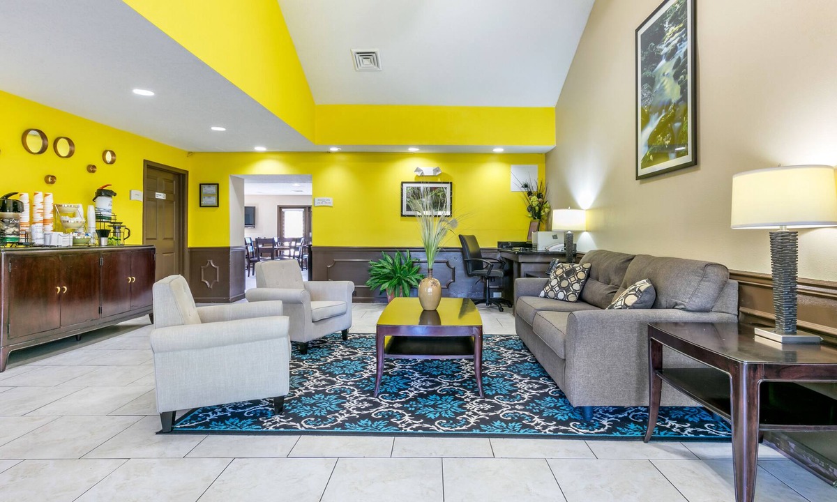 Johnson City Hotel | Quality Inn Johnson City I-26 exit 17