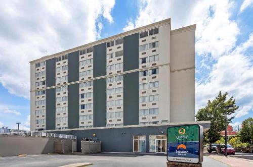 Charleston Hotel | Quality Inn & Suites Charleston - Civic Center