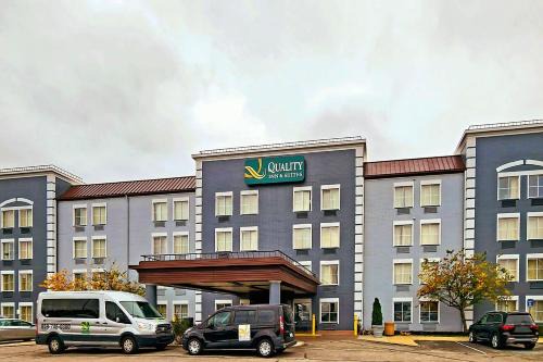 Mount Saint Joseph Hotel | Quality Inn & Suites CVG Airport