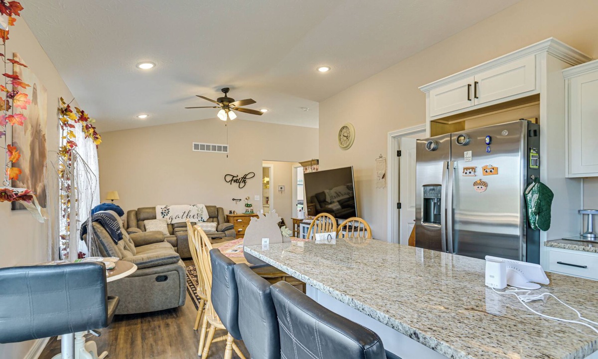 Crittenden Cottage | Relax & Reconnect! Family Getaway in Dry Ridge