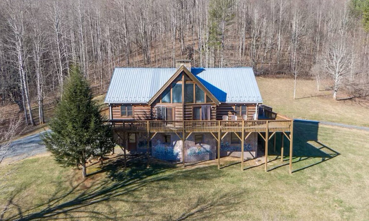 Todd Cabin | Relaxing 4BR Cabin in Todd – Hot Tub, Firepit, & More!