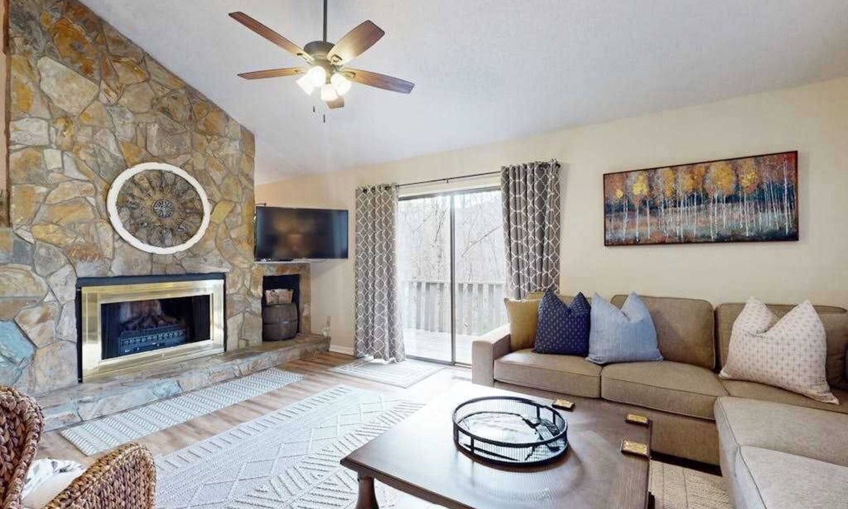 Lake Lure Condo | Resort condo with multiple balconies, resort beach access, pool, golf & Hot Tub