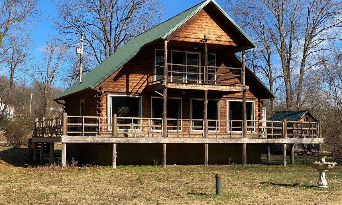 Mammoth Spring Cabin | Rio Escape