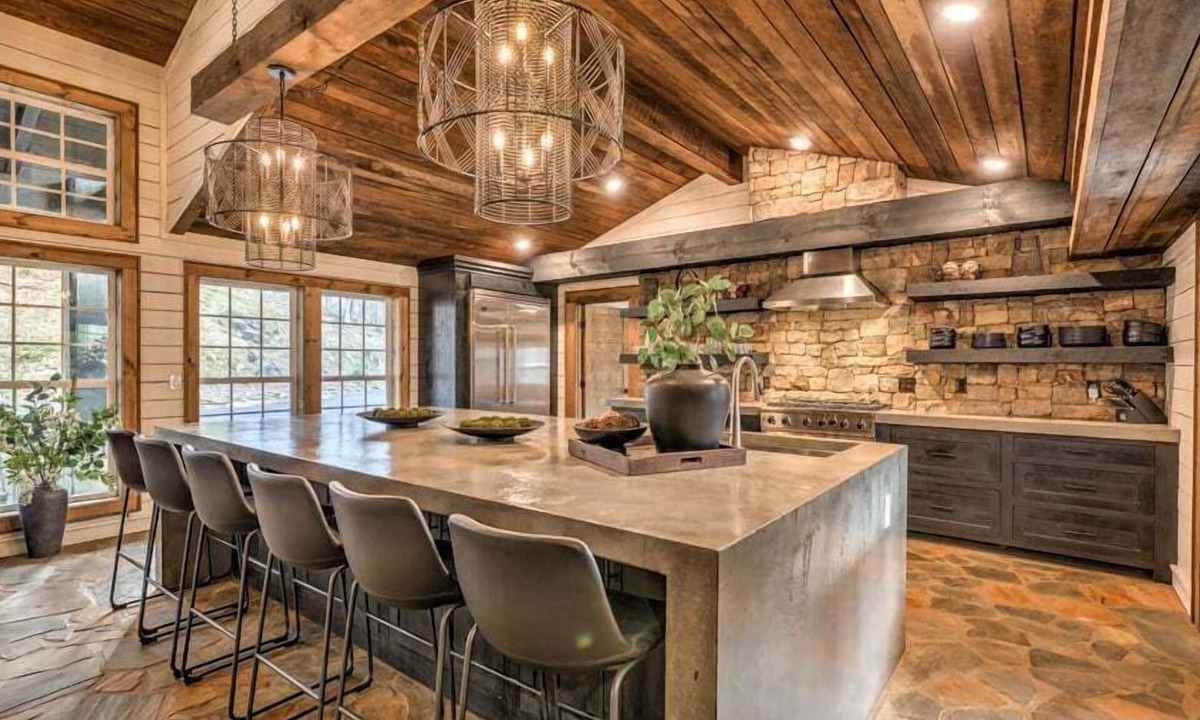 Fry Cabin | River Song- River Front | 1 Level | Outdoor Fireplace | Hot Tub