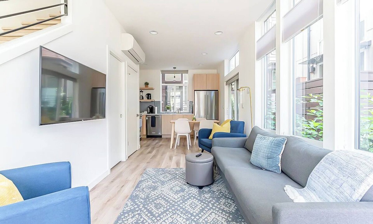 East Queen Anne House | Seattle Comfort Near Lake Union & Iconic Landmarks