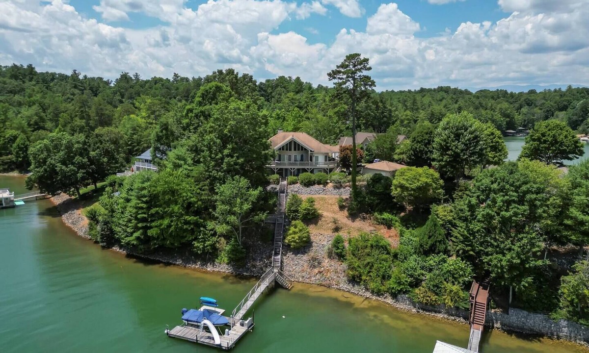 Nebo House | Secluded Waterfront: Private Dock & Trails