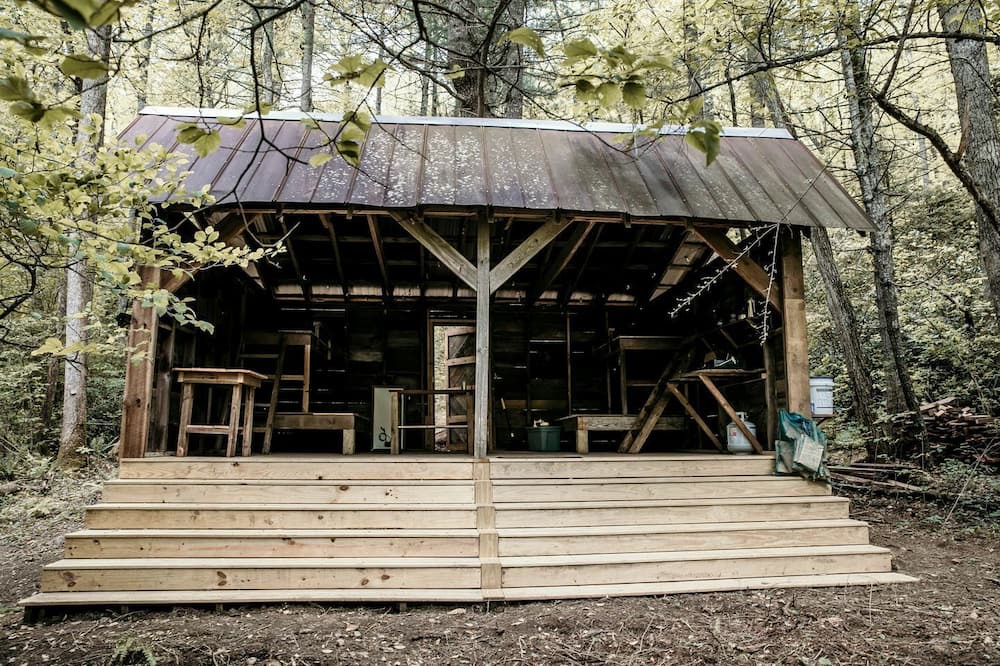 Zirconia Cabin | Secluded Woodland Cabin Near Waterfalls and Forest Trails in Zirconia, North Carolina