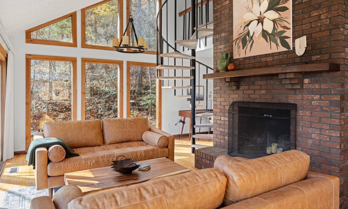 Asheville Cabin | Serene, secluded cabin 5 miles from the Biltmore and downtown
