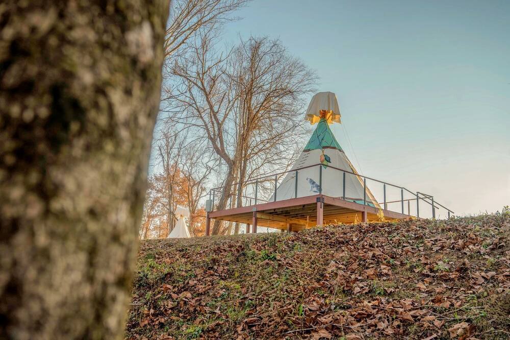Farmers Cabin | Serene Teepee Escape with Soulful Ambiance in Salt Lick, Kentucky
