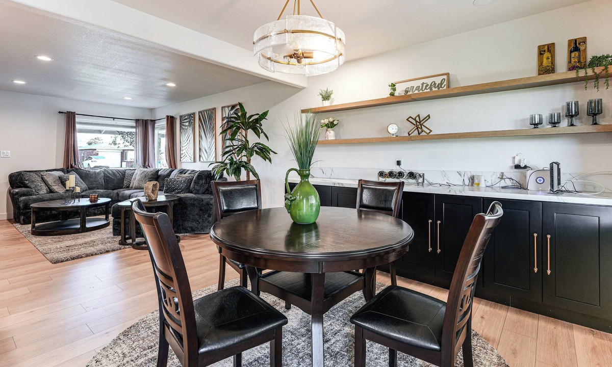 East Morningside Cottage | Shop, Swim & Explore: Updated Phoenix Home!