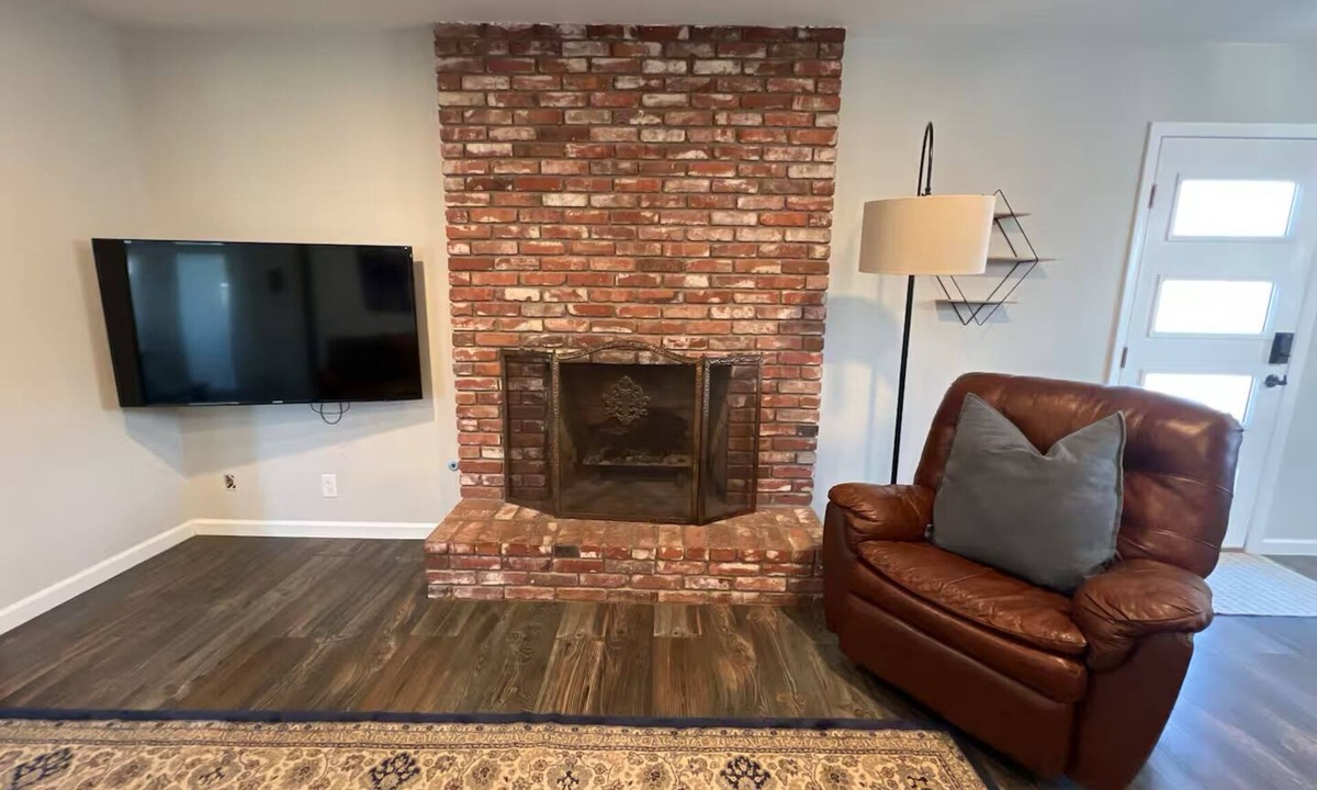 Boulder City House | Spacious, Clean, Modern Home in welcoming Boulder City